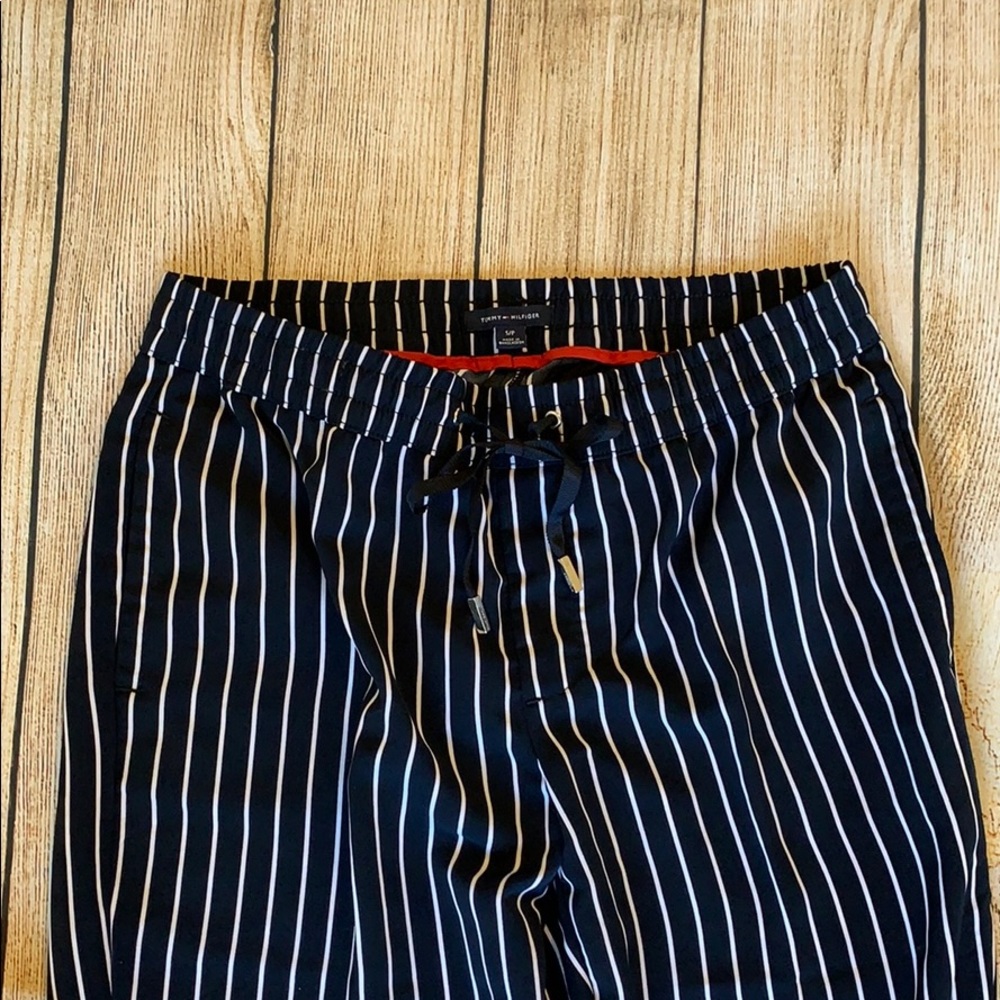 Tommy Hilfiger women’s small pull on pants